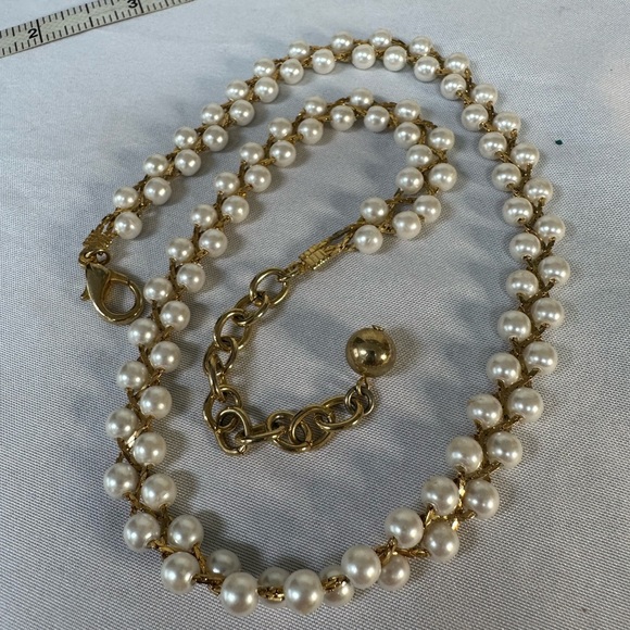 Two goldtone braided pearl bead necklaces - Picture 6 of 7